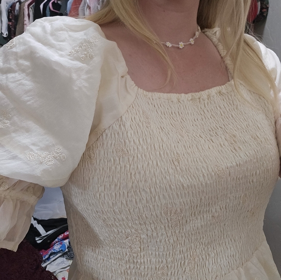 Love, Olive Co Alessandra Dress-Cream - Picture 4 of 8